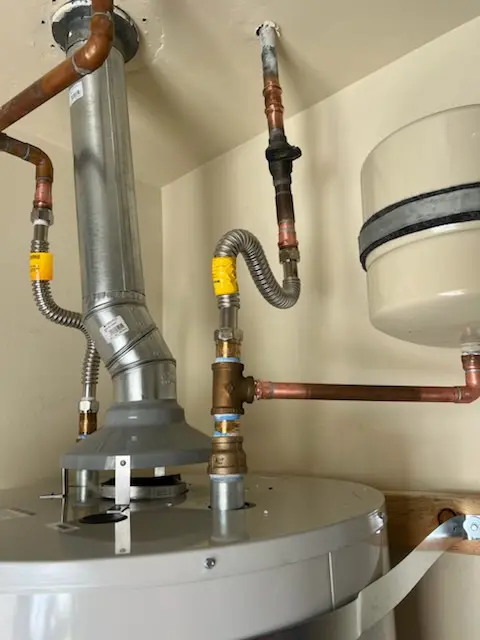 Water heater installation and plumbing repair in Johnsburg
